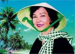 Vào lúc 8h20 phút sáng 22/8, bà Võ Thị Thắng, người phụ nữ có 'Nụ cười chiến thắng' nổi tiếng, sau một thời gian lâm bệnh nặng đã qua đời tại TP.HCM, hưởng thọ 69 tuổi. 'Nụ cười chiến thắng' của bà sẽ luôn sống mãi trong tâm trí của mỗi người dân Việt Nam.