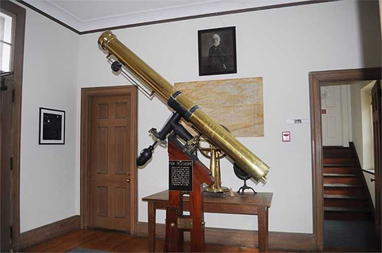 Vì vậy, ngoài việc nổi tiếng với chất lượng giảng dạy và điều kiện cơ sở vật chất, ĐH Wesleyan từ lâu được biết đến với tên gọi 'ĐH Ca nhạc của New England'.