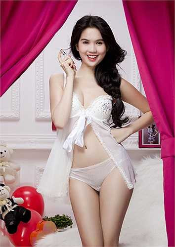 'Nhiều người thích xem ảnh thời trang gợi cảm có lẽ vì họ thích và tôi cũng thế.'