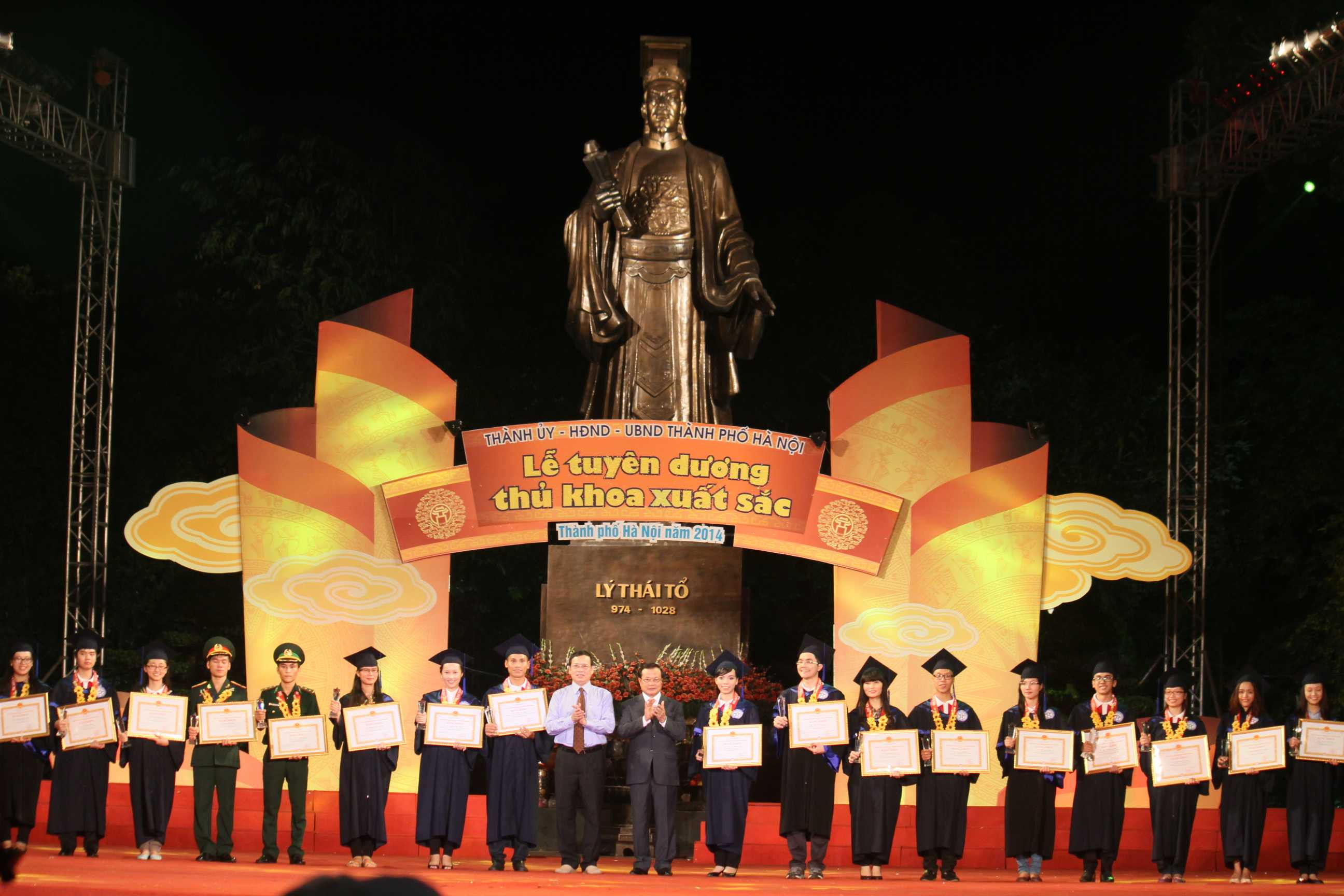 thủ khoa hà nội