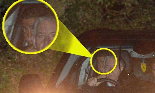 Hình ảnh Di Maria tới trung tâm huấn luyện Carrington của Man Utd