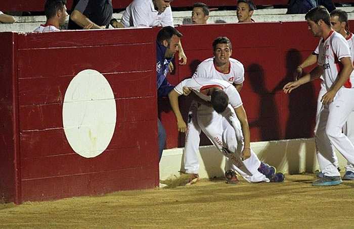 Rất nhiều người đã ngất, chấn thương, thậm chí nhập viện vì trò chơi mạo hiểm này