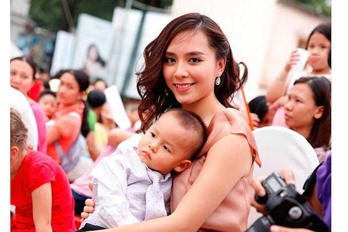 Hiện tại, Thiên Lý đã là bà chủ doanh nghiệp lớn. Nhiều năm qua, cô hạnh phúc bên chồng đại gia và cậu con trai kháu khỉnh. 