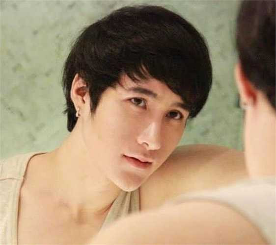 Các trang mạng tại Trung Quốc như acfun.tv, ssdaily hay edu-hb... mới đây đồng loạt đưa tin về một chàng trai được mệnh danh là mỹ nam xứ sở Chùa Vàng.