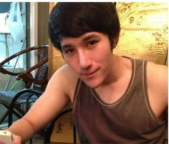 Chàng trai hút hồn dân mạng nhờ vẻ ngoài điển trai, có phần dễ thương.