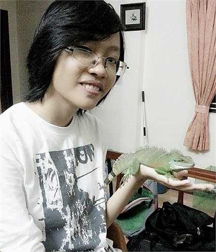 Tiếp đó, Minh bắt đầu mua thêm rồng Nam Mỹ (Iguana). 'Mình đặc biệt rất thích rồng Nam Mỹ bởi vẻ ngoài độc đáo của nó, nên tiếp tục mua thêm 2 con' – Minh cho biết. 