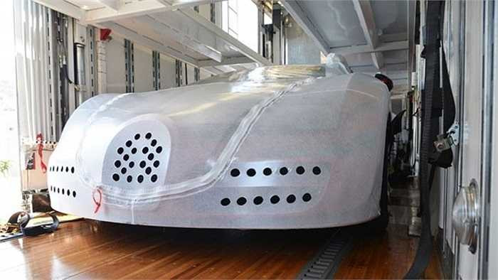 Một khách hàng đến từ San Diego, Mỹ đã đặt mua chiếc Bugatti Veyron L’Or Style Vitesse thông qua nhà phân phối có tên Symbolic Motor Car Company. 