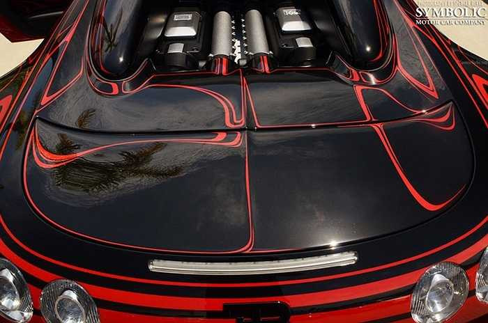 'Trái tim' của xe là động cơ W16 dung tích 8.0 lít, công suất 1.001 mã lực, cho khả năng tăng tốc từ 0-100 km/h trong 2,5 giây, tốc độ tối đa 407 km/h, giữ ngôi vị chiếc xe nhanh nhất thế giới. 