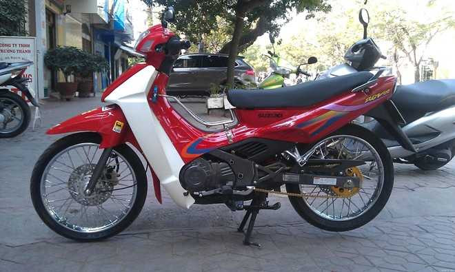 Suzuki RGV vẫn giữ giá cho đến thời điểm này. Ảnh: Rongbay.