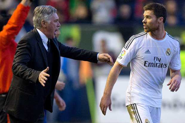 Ancelotti ngỡ ngàng vì Xabi Alonso rời Real