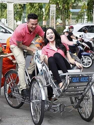 Ngay từ đầu 'Cuộc đua kỳ thú 2014', Criss Lai và Hương Giang Idol đã vướng phải nghi án tình cảm.