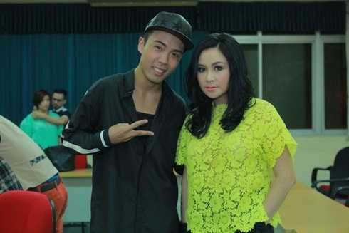 Thanh Lam quần soóc ngắn sexy bên 'học trò' Lê Vũ Bình