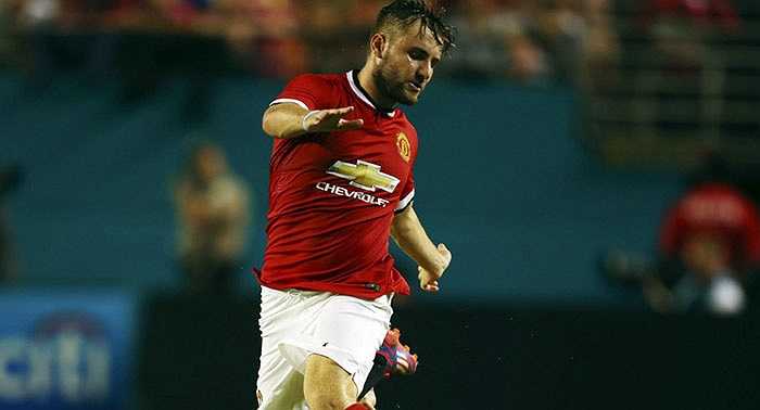 Cánh trái là sự xuất hiện của Luke Shaw