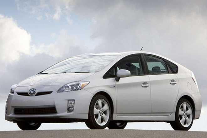 Toyota Prius Những cải tiến không ngừng đã giúp dòng xe hybrid thành công nhất thế giới duy trì được sức hút với khả năng vận hành êm ái, tiết kiệm nhiên liệu và linh hoạt nơi phố đông.