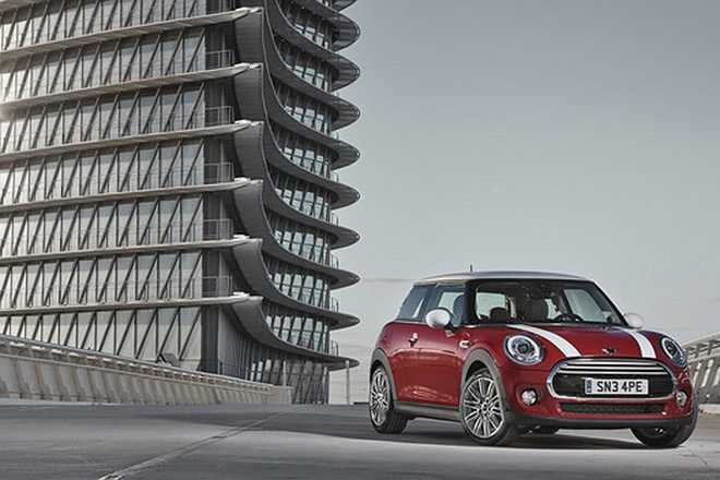 INI Cooper Hardtop Thiết kế cá tính của Mini Cooper Hardtop có thể là niềm say mê của người này nhưng mất điểm với người khác nhưng cảm giác lái của mẫu xe này là khó mà chê được đặc biệt là khi xoay xở trong phố đông. Mạnh mẽ, linh hoạt và tiện nghi là những điểm mạnh của mẫu xe này khi vận hành trong phố