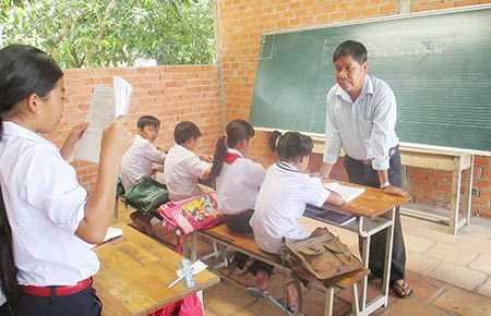 Thầy Nguyễn Bình, thầy giáo đầu tiên của P25