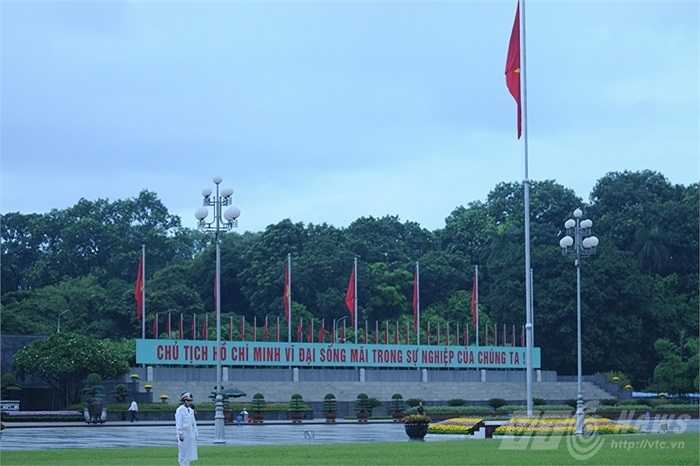 Ngày 2/9 lá cờ đã được kéo cao