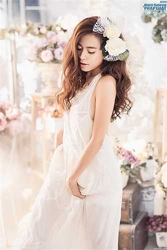 Sau vài năm đi hát, Hoàng Thùy Linh đã có trong tay khối tài sản đáng mơ ước.