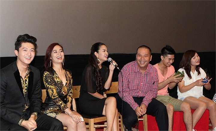 Harry Lu: 'Sau suất chiếu khoảng nửa rạp đã ở lại giao lưu cùng chúng tôi và truyền thông Hàn Quốc.'