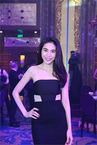 Thường chỉ thấy 'bà mẹ một con' trên các sân khấu ca nhạc