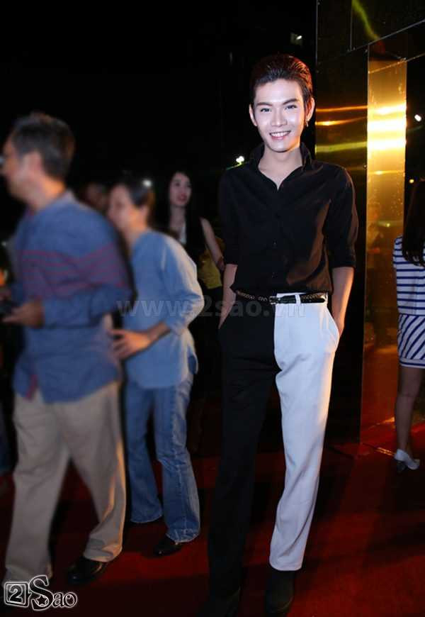 bắt lỗi sao Việt