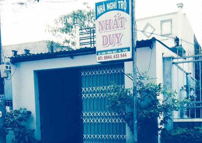 Đình chỉ công an viên vào phòng trọ với cô giáo có chồng