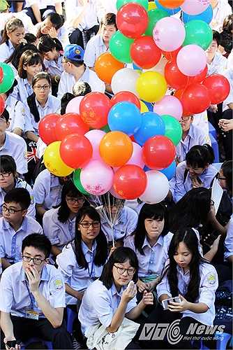 Năm 2014 sẽ là năm học đáng nhớ của thầy trò trường THPT Kim Liên khi mái trường thân yêu của bao lớp học sinh thủ đô này tròn 40 năm.