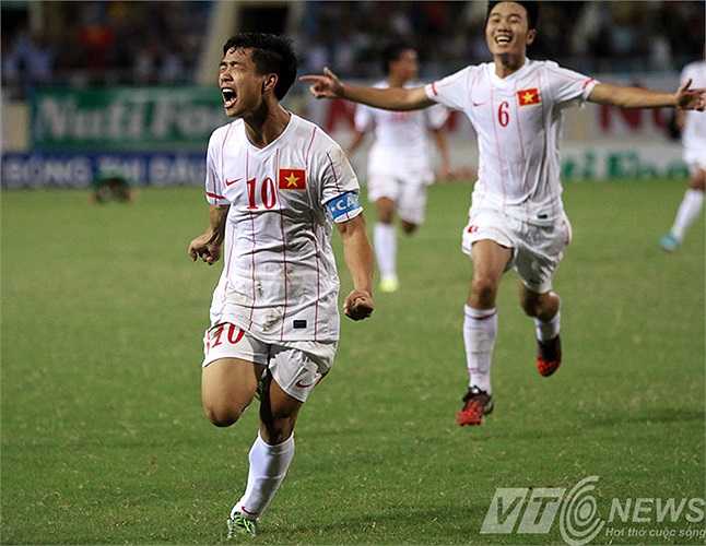 Bàn thắng thứ 4 trong 2 trận gặp U19 Australia của Công Phượng