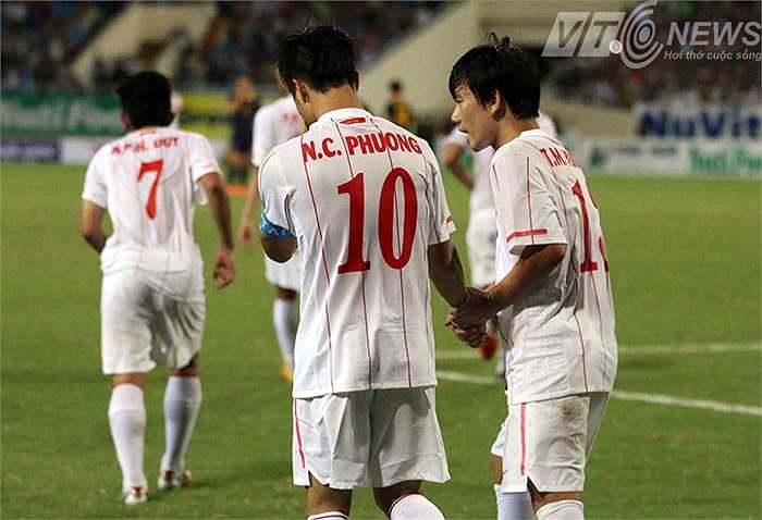 Công Phượng rơi nước mắt sau khi ghi bàn