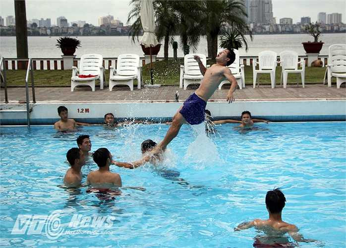 Tới lượt Minh Vương thử sức...