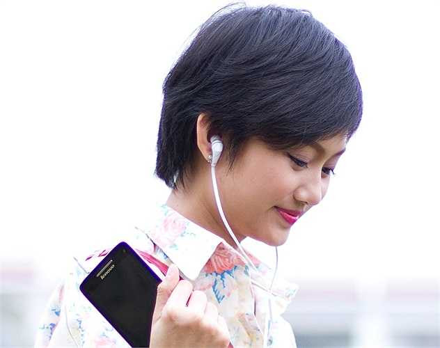 10. Thư giãn: Nghe nhạc cũng là một cách hay làm giảm huyết áp của bạn một chút hơn so với thuốc hoặc thay đổi lối sống có thể làm được? Theo các nhà nghiên cứu, những giai điệu phù hợp có thể giúp đỡ bạn sảng khoái, giảm thiểu căng thẳng và sãn sinh ra hormone hạ huyết áp.