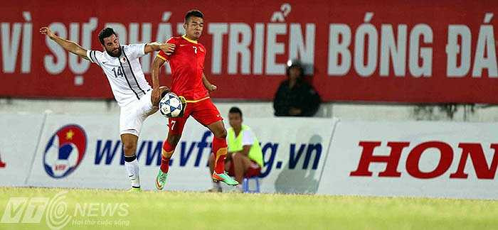 Chắc chắn điều này khiến chất lượng trang phục thi đấu của tuyển Việt Nam không được đảm bảo. 