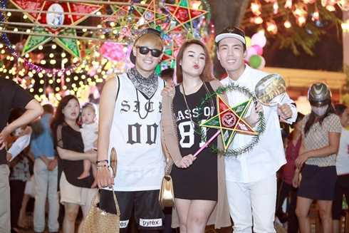 Đinh Mạnh Ninh, Lê Vũ Bình đón trung thu sớm