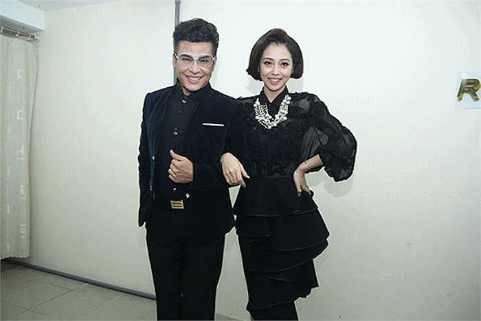 Xuất hiện tại hậu trường của 'Giọng hát Việt nhí', Jennifer Phạm khiến nhiều người ngỡ ngàng.