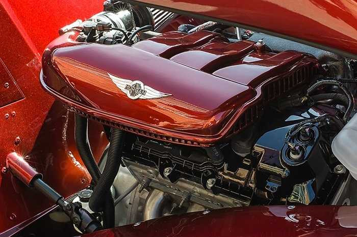 Động cơ của SP1 đến từ cỗ máy 3.7 lít V6 đặt hàng riêng từ hãng Ford. Hệ thống treo mới, hệ thống quản lý động cơ tùy chỉnh và hệ thống xả độ, tạo âm thanh đặc biệt.