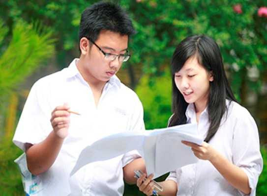 Thí sinh dự thi đại học 2014.