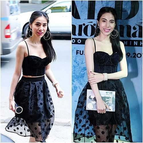 Áo chẽn ngực là trang phục yêu thích của nữ ca sỹ Thủy Tiên. Cô thường xuyên diện nó khi xuất hiện tại các sự kiện, khoe vẻ đẹp gợi cảm.