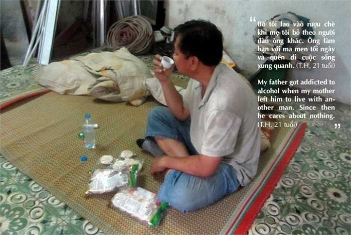 Bố lao vào rượu chè, mẹ tôi bỏ theo người đàn ông khác, (T.H 21 tuổi).