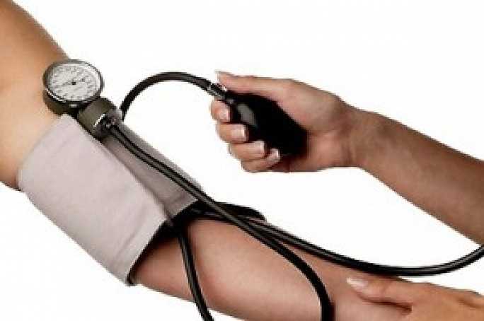 9.Cao huyết áp gây ra nhiều áp lực: Huyết áp cao đã trở thành một mối đe dọa sức khỏe lớn cho những công dân hiện đại, một phần lớn bị gây ra bởi quá nhiều áp lực cuộc sống và công việc, do đó gián tiếp ảnh hưởng đến hoạt động bình thường của thận.