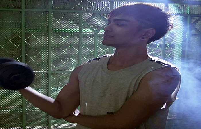 1. Anh chàng được cư dân mạng ưu ái gọi bằng 'nickname' đáng yêu là 'Mỡ' và không tiếc lời khen ngợi vẻ đẹp hoàn hảo của anh sau quá trình khổ luyện giảm cân.