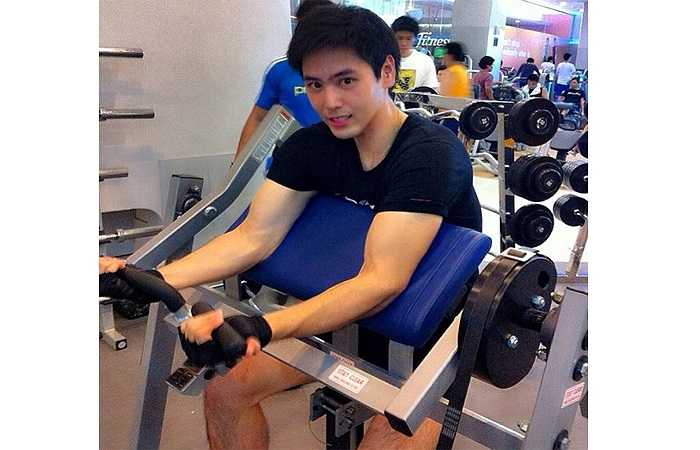 Từ một chàng trai có ngoại hình mập mạp, Won Kun Yam đã quyết tâm thực hiện chế độ giảm cân để sở hữu ngoại hình như ý.