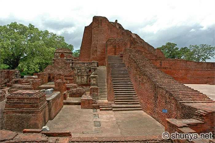 Trường đại học đầu tiên về Phật giáo trên thế giới mang tên Nalanda, nơi Đường Tăng từng theo học và nghiên cứu cách đây 1.400 năm, chính thức hoạt động trở lại trong năm nay.