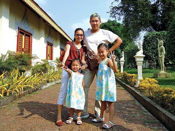 'Cẩm Ly có thể hát đến 60 tuổi, nếu như tôi còn sức sáng tác. Nhiều khi mọi người nói vì sao Cẩm Ly hát ít quá, chứng tỏ mọi người vẫn còn yêu mến'