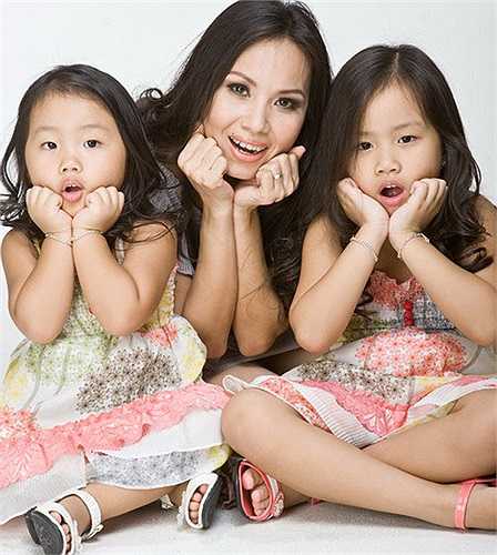 Anh từng chia sẻ: 'Khổng Minh đánh thắng được tất cả đội quân là vì ông ngồi lui sau hâu trường để tính. Nói như vậy để biết người phía sau hậu trường mới là người ghê gớm nhất.'