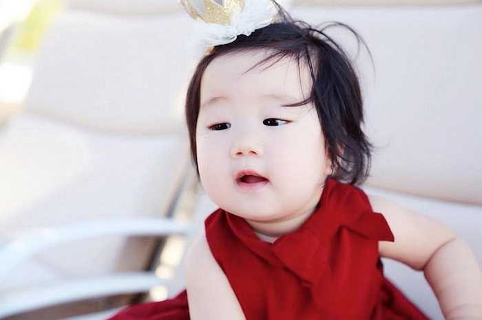 Tin lời Thầy trong giấc mơ, cô con gái Trương Minh Cường ra đời với cái tên như hiện tại. 