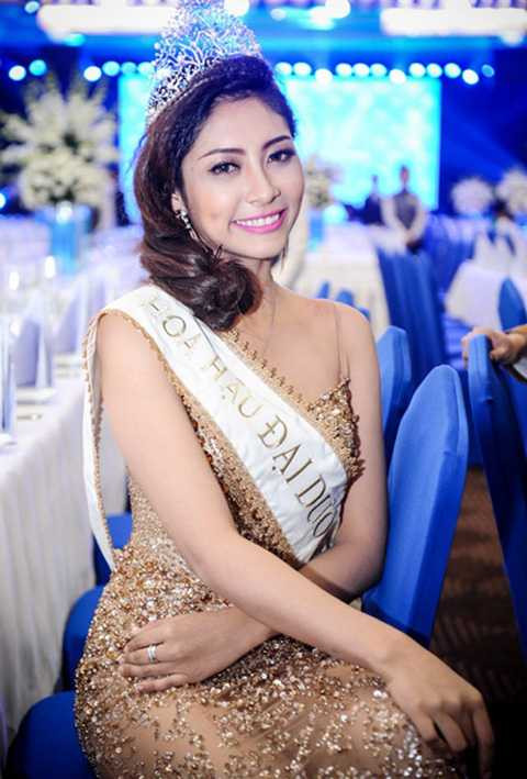 hoa hậu thi ứng xử