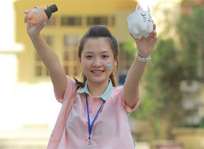 Nữ sinh này cho biết bạn khá bất ngờ khi hình ảnh của mình được đăng tải trên báo chí