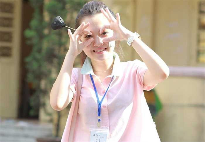 Ngoài ra, cô bạn còn tham gia một dự án với vai trò đại diện truyền thông