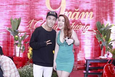 Trài tài 'Sao Mai điểm hẹn' Lê Vũ Bình khuấy động hơn 1.000 khán giả