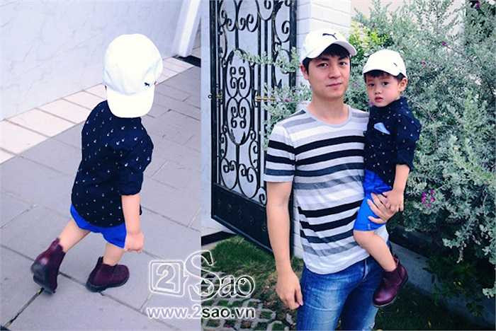 Hai bố con ton-sur-ton.